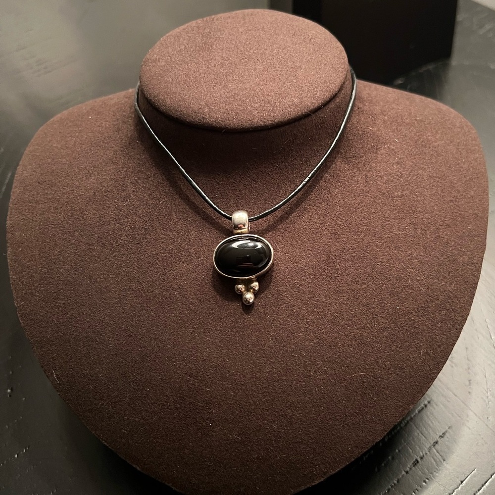 Elegant Black Pendant Taxco necklace